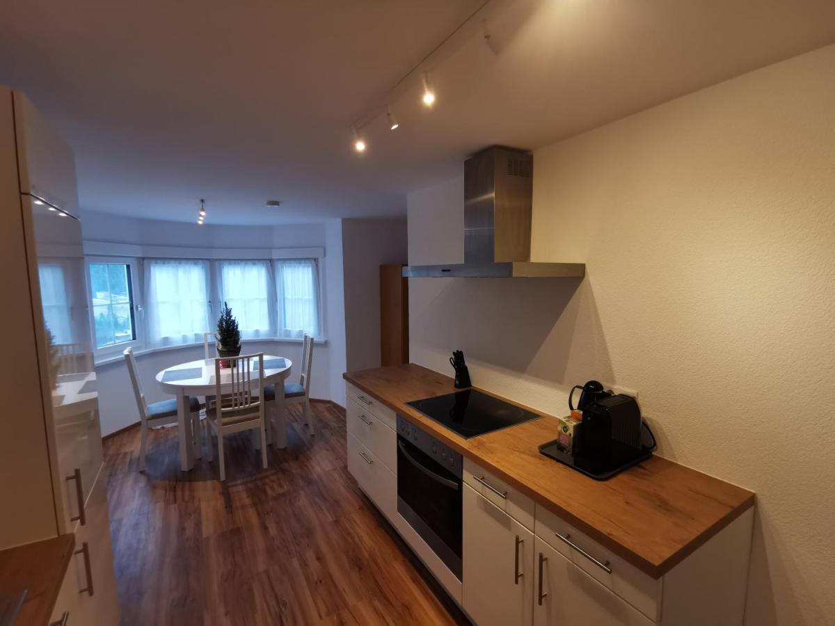Apartments Haus Schoen - Preise Inclusive Pitztal Sommer Card 耶岑斯 外观 照片