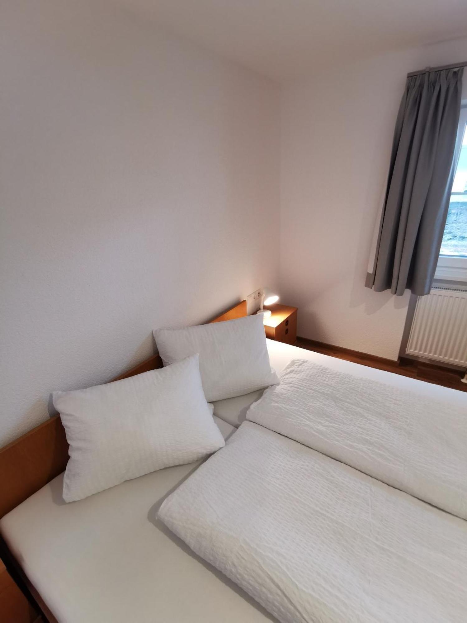 Apartments Haus Schoen - Preise Inclusive Pitztal Sommer Card 耶岑斯 客房 照片