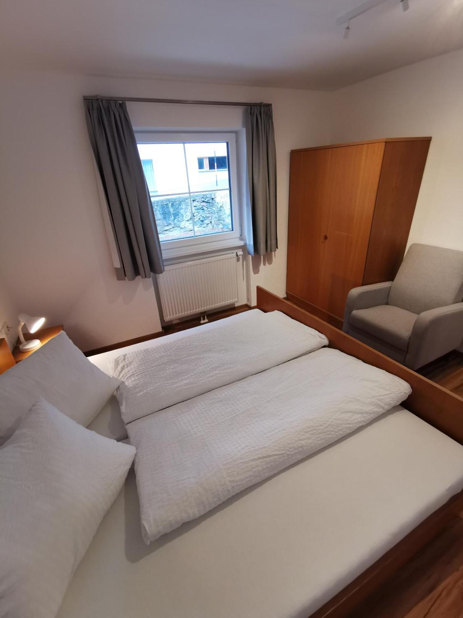 Apartments Haus Schoen - Preise Inclusive Pitztal Sommer Card 耶岑斯 客房 照片